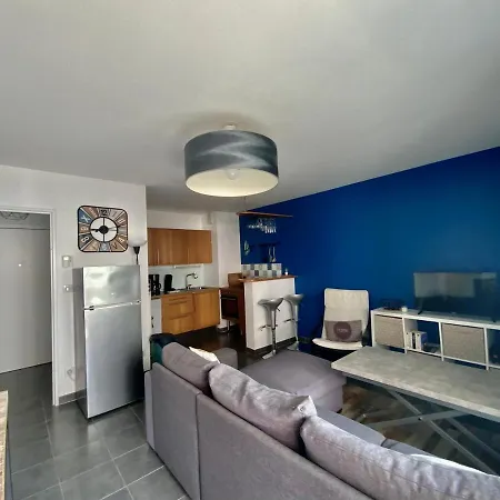 Apartment Groomi Le Port Marianne- Cosy Avec 1 Chambre *